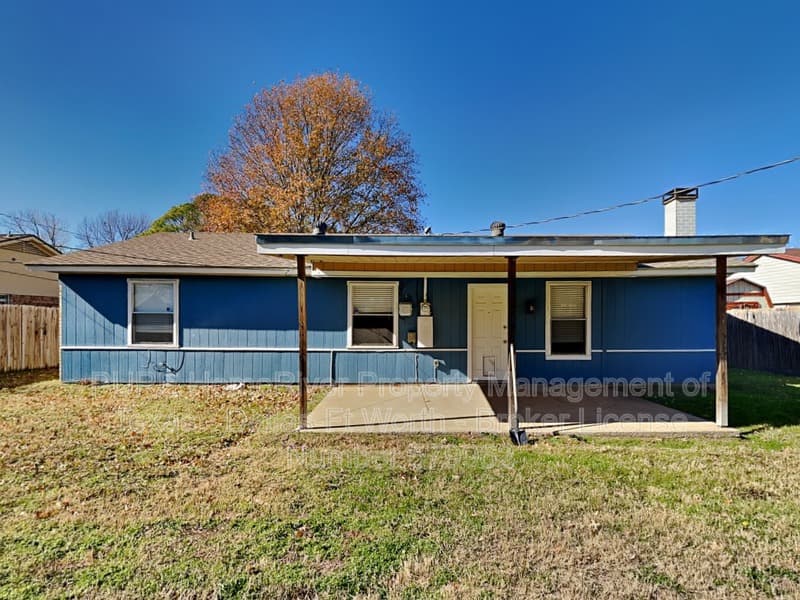 Arlington House: 5223 Windy Meadow Dr