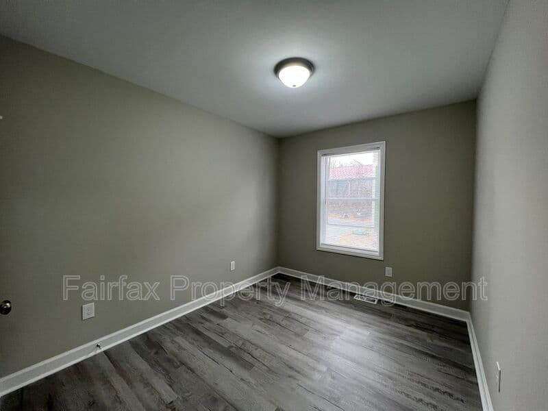 Durham House: 2307 Owen St.