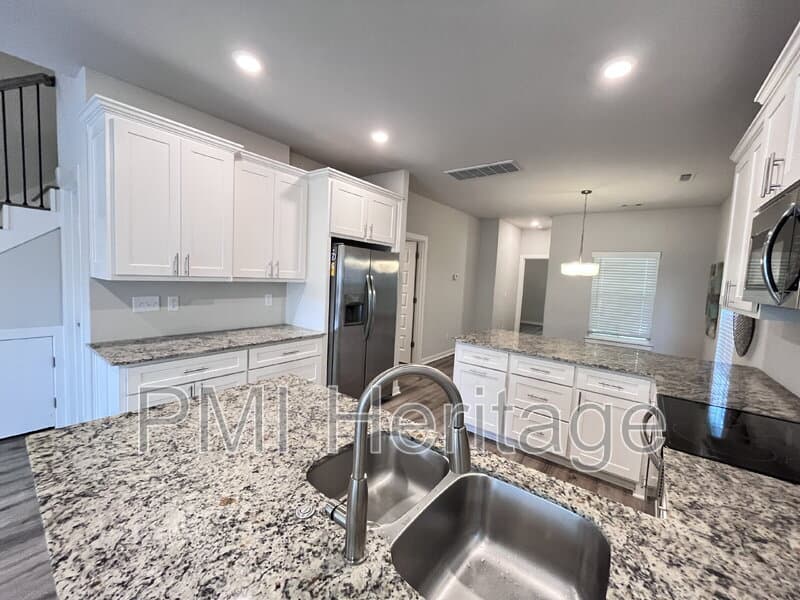 Fayetteville Condo: 1452 W Sligo St