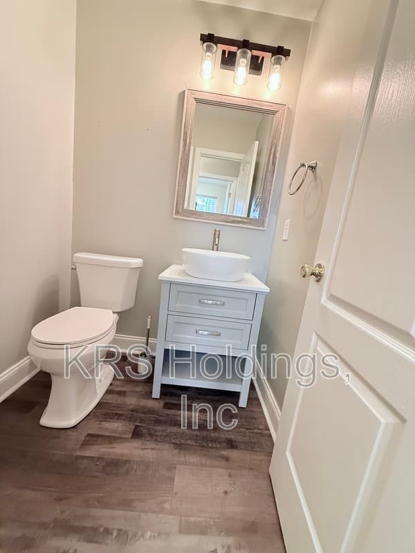 Raleigh House: 6920 Dawnalia Court