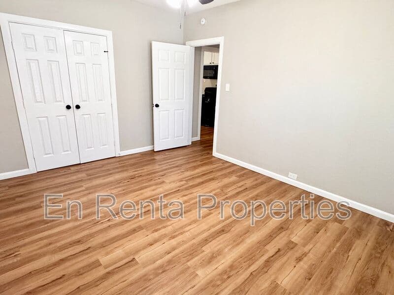 Ft Worth House: 541 Beddell St. W.