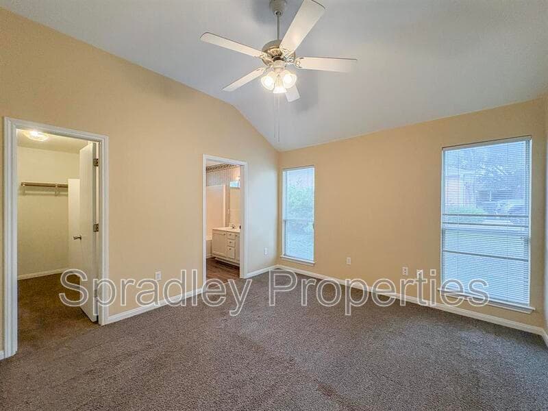 Temple House: 2720 Crestwood Ct