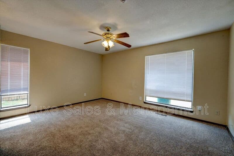 Oklahoma City House: 3718 Southwind Ave