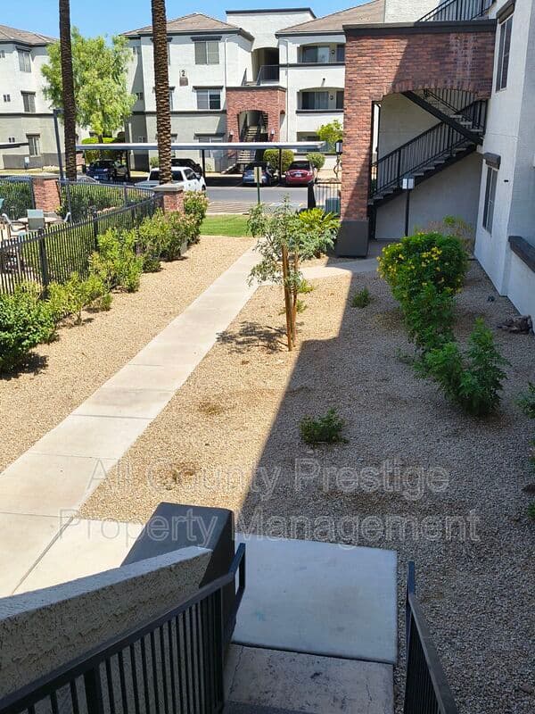 Phoenix Condo: 3302 North 7th Street
