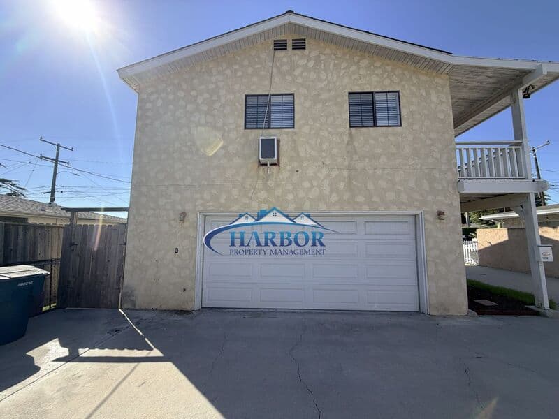 Lomita House: 1839 West 256th Street