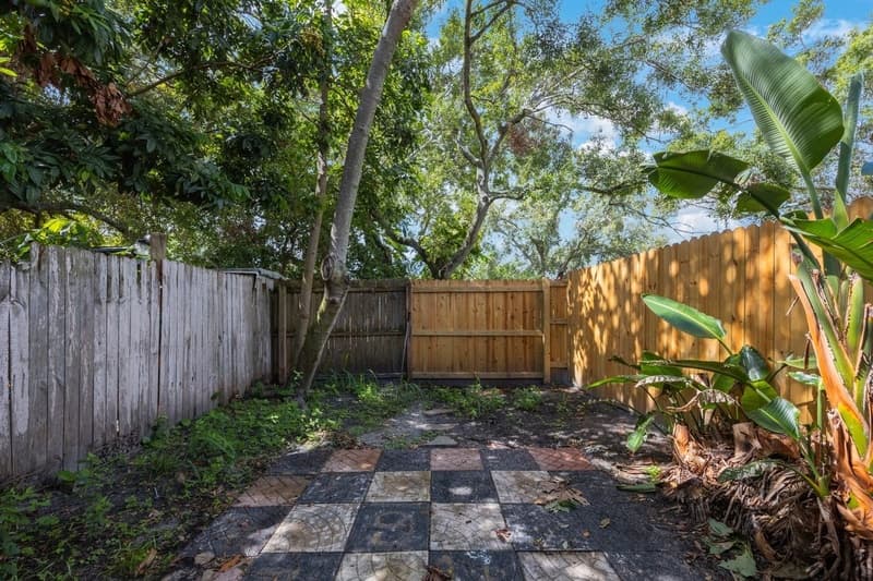 Largo Townhome: 2820 South Pines Drive - 131