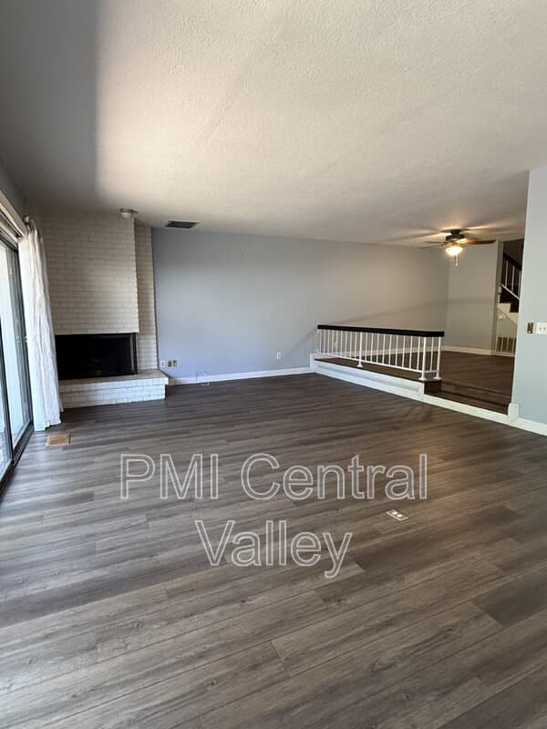 Modesto House: 1725 Edgebrook Drive