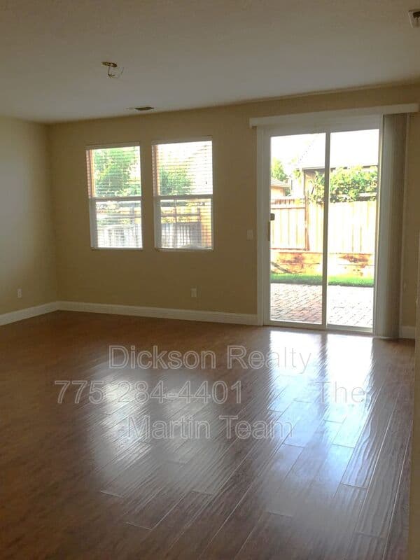 Sparks House: 2663 Chaucer Street