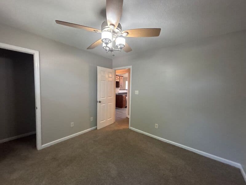 Cordova House: 1605 Far Dr