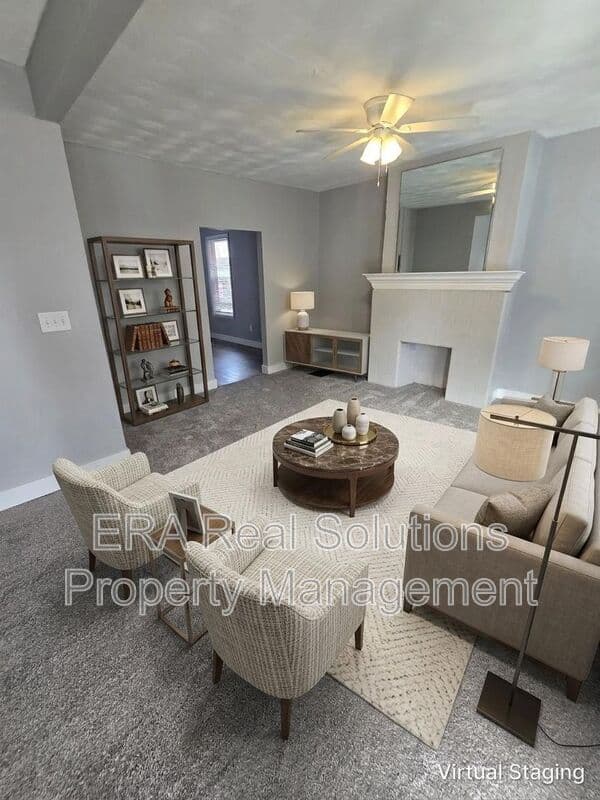 Columbus House: 49 S. Harris Avenue