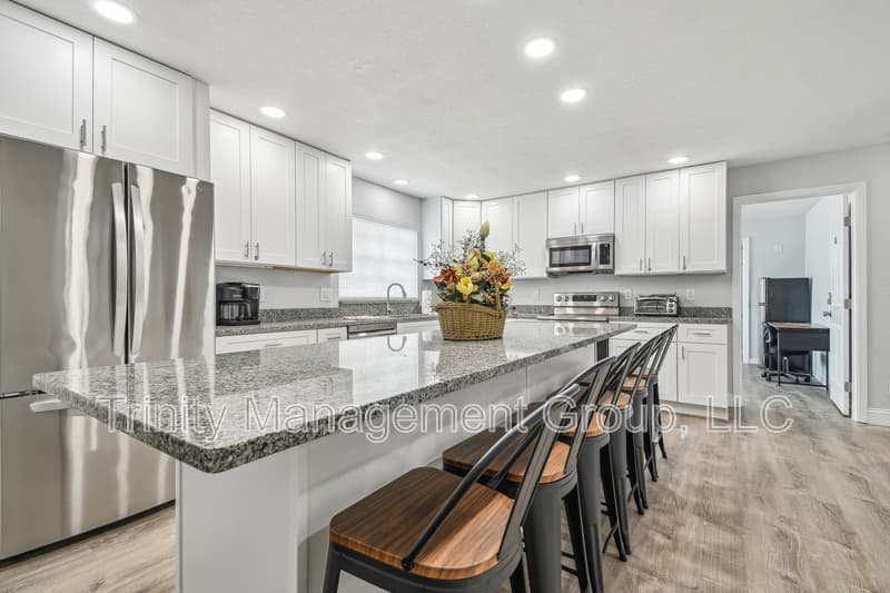 Tarpon Springs Condo: 380 Jeru Blvd - Room 6