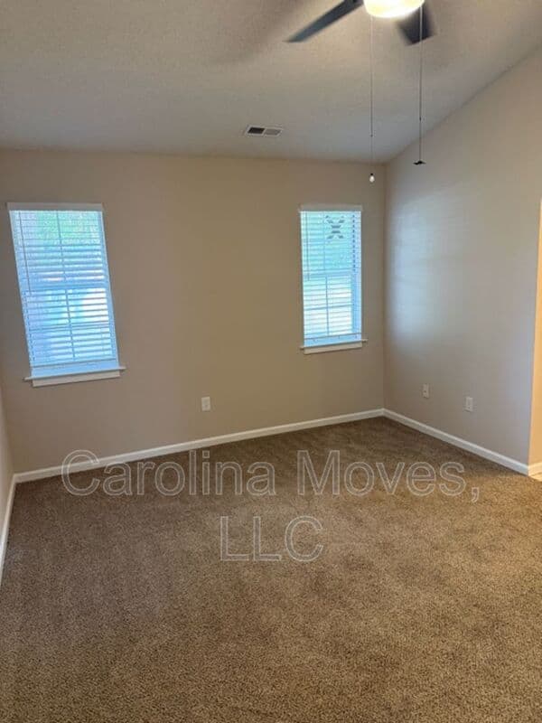 Simpsonville House: 124 W. Long Creek Ct.