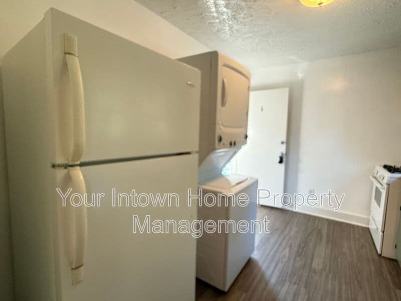 Atlanta Condo: 225 Lowry Street NE