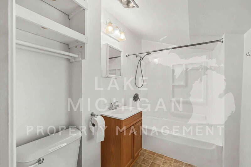 Grand Rapids House: 342 Page St NE
