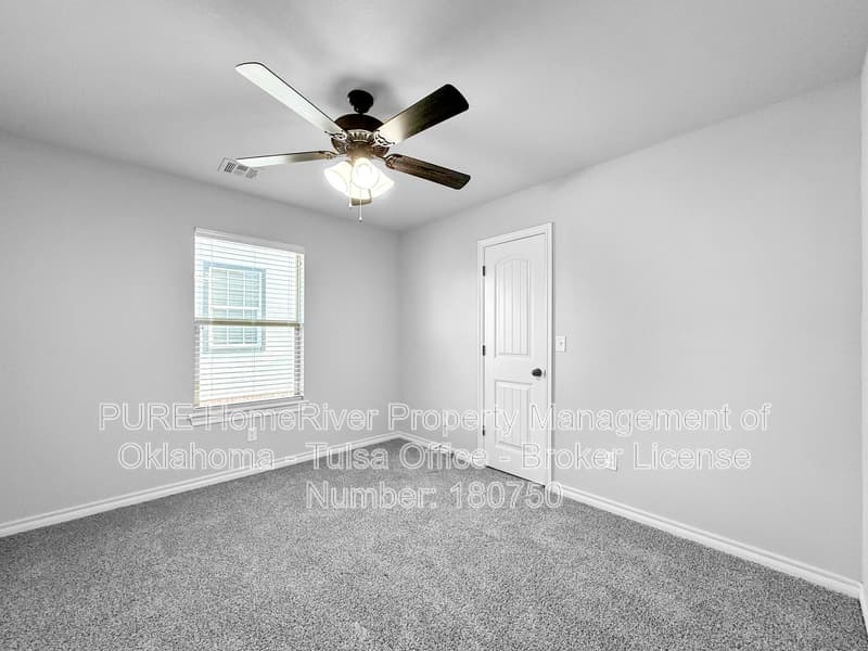 Jenks House: 209 W 111th Pl S