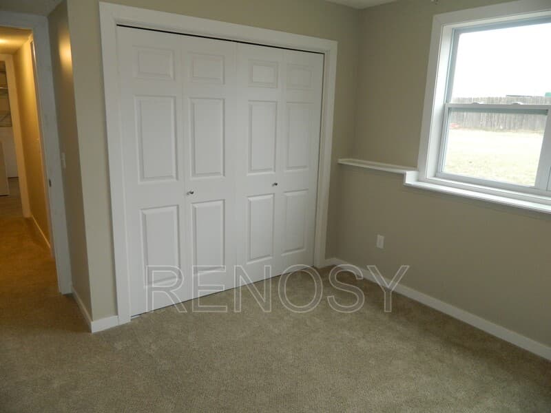 Grimes House: 808 NE Jacob St