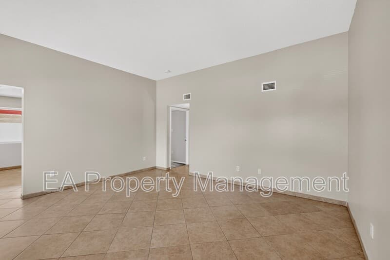 Albuquerque House: 5748 Pinon Flats Rd NW