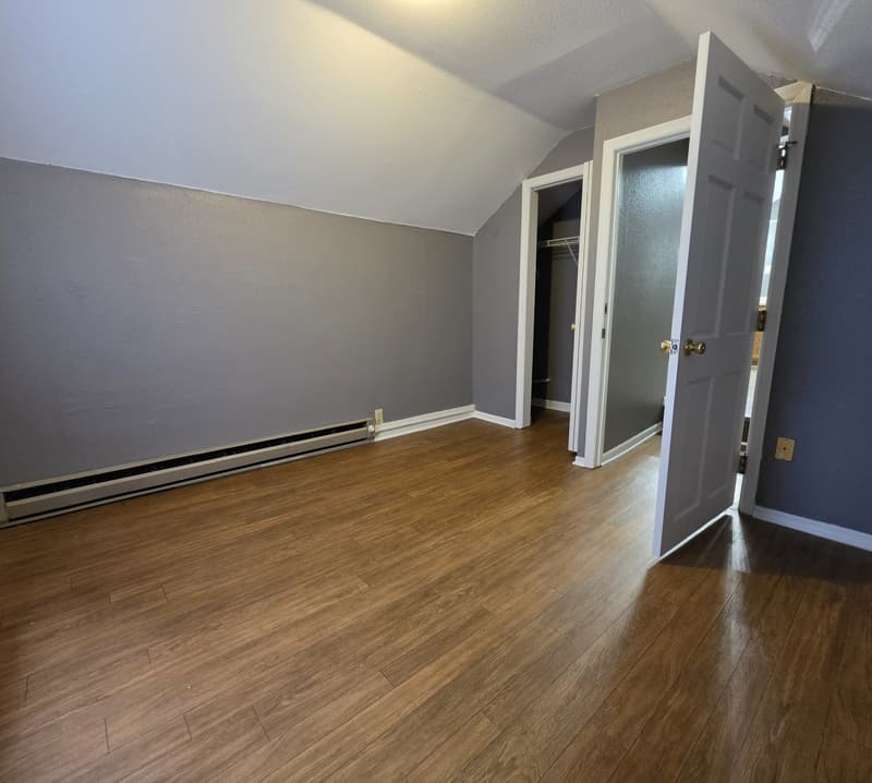 Oshkosh Condo: 515 Jackson Street - Upper