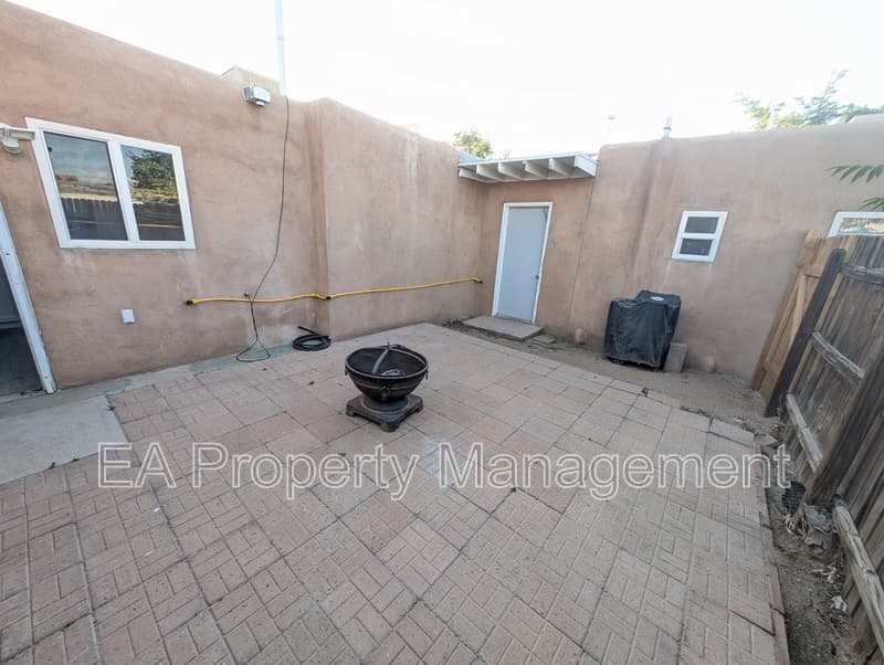 Albuquerque House: 212 65th St NW*Unit C