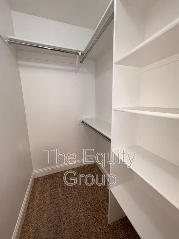 Clovis House: 3227 Jasmine Ave