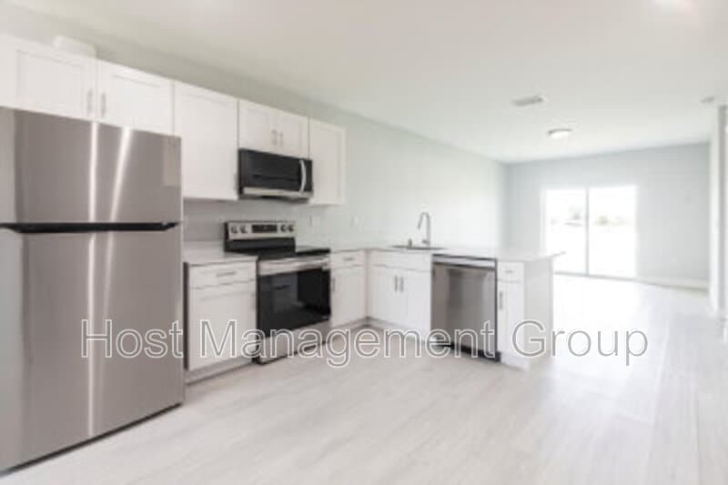 Port Charlotte Condo: 12169 Tetzel Ave
