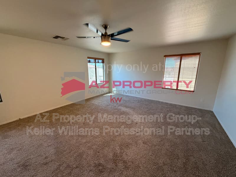 Buckeye House: 24733 W Vista Norte St