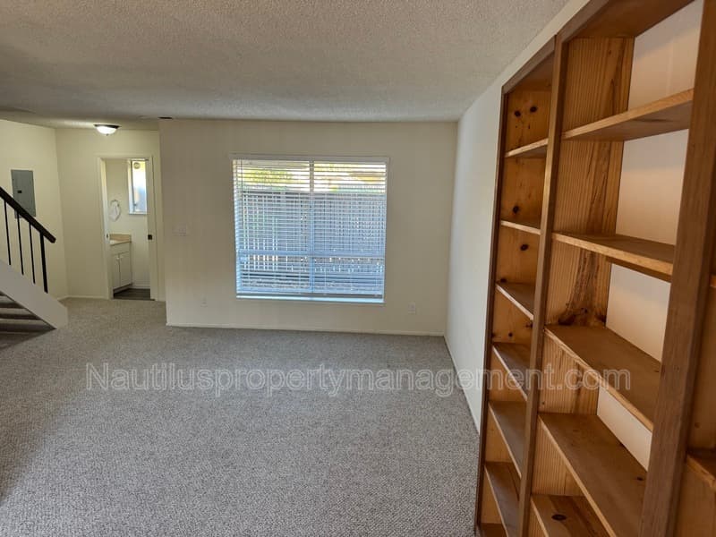 Santa Cruz Townhome: 127 Castillon Terrace