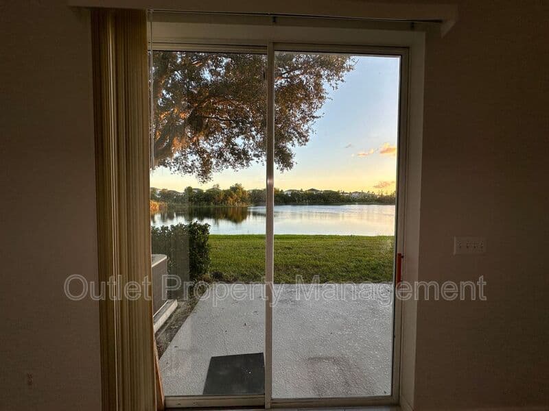 Orlando Townhome: 6114 Chapledale Drive