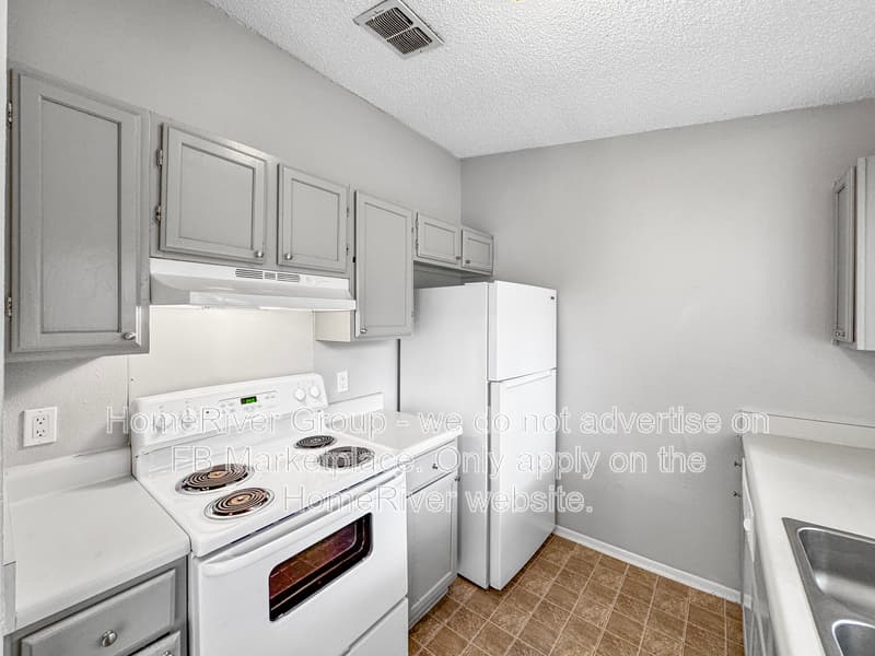 San Antonio House: 9739 Hidden Brk