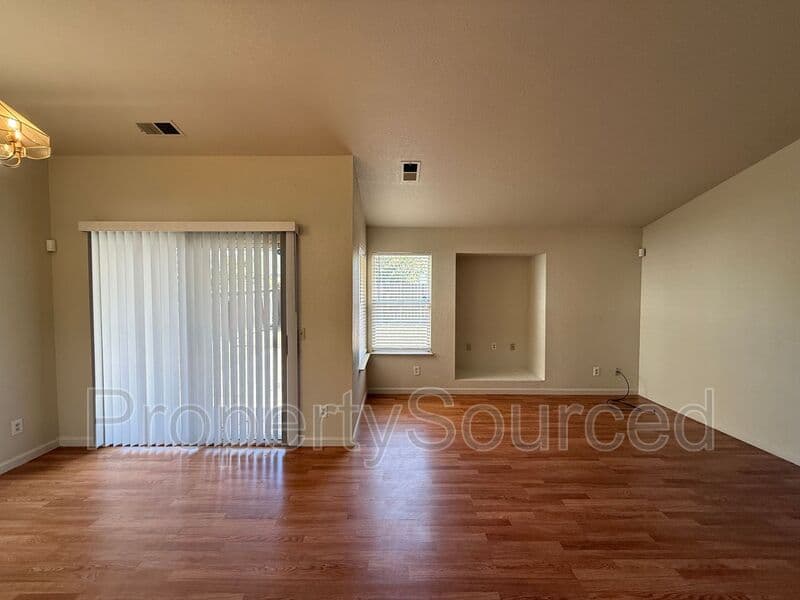 Lathrop House: 15050 Hollyhock Ct