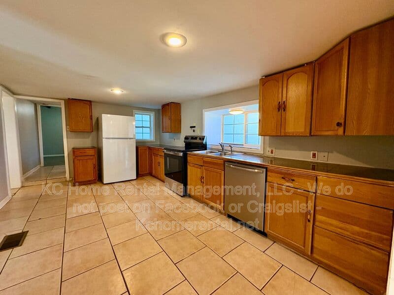 Kansas City House: 2817 West 41st Avenue