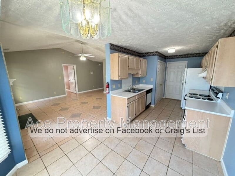 Raeford House: 108 Peregrine Place