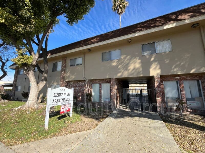 Porterville Condo: 554 W Morton Ave