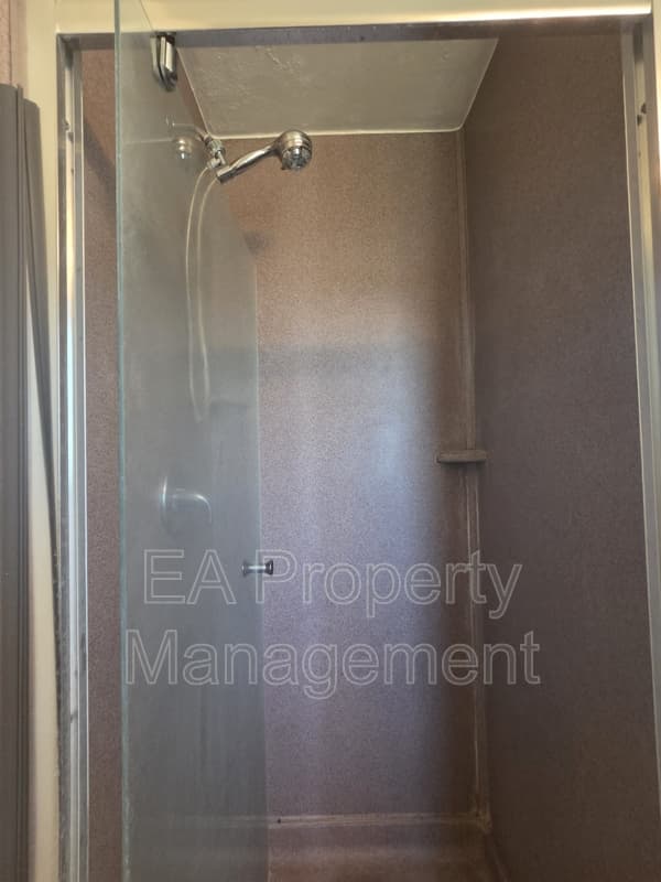 Albuquerque House: 5808 Pojoaque Rd NE