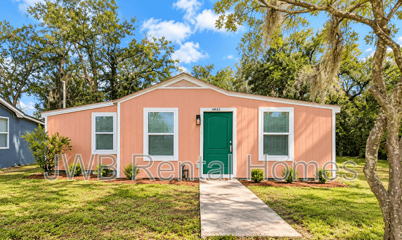 Jacksonville House: 4823 Waller St