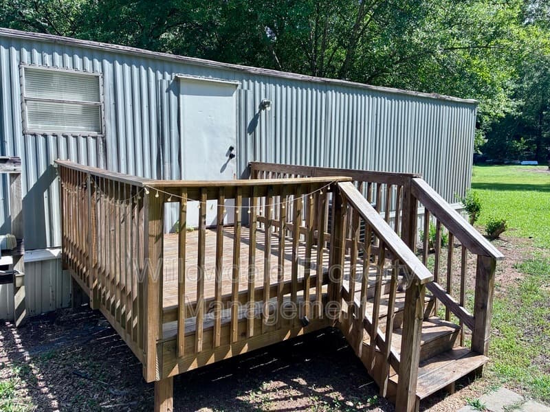 Raleigh House: 3020 Rustic Country Dr