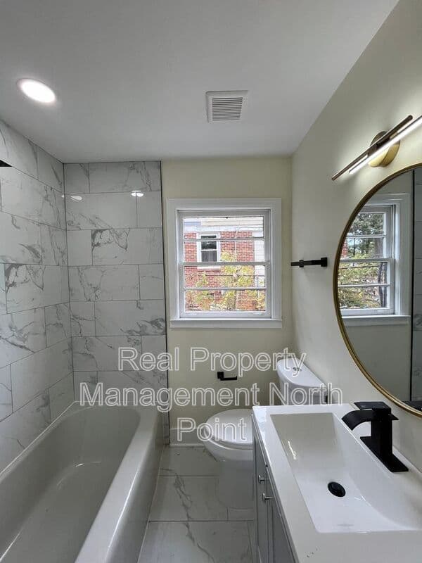 Atlanta House: 1645 Metropolitan Pkwy SW