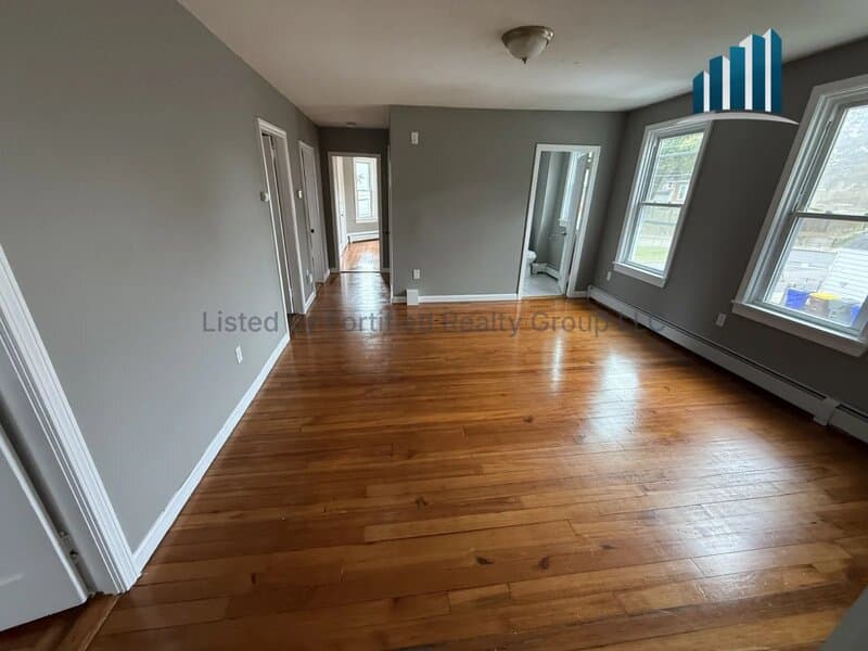 Fall River Condo: 76 Angell St