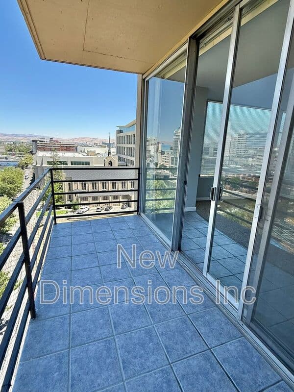Reno House: 280 Island Avenue