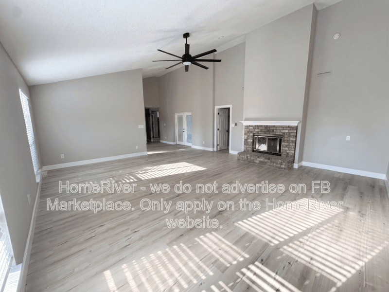 Pensacola House: 4780 Baywind Dr