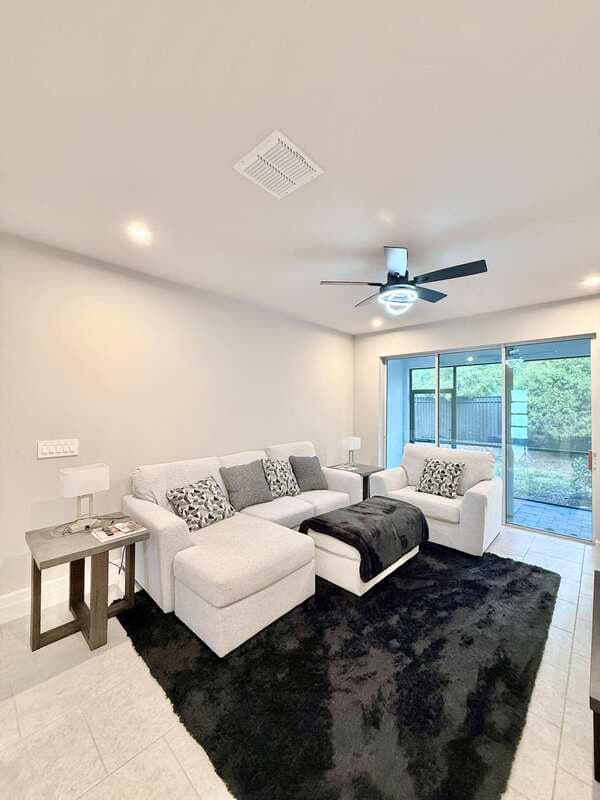 Brandon Townhome: 1124 Creek Valley Court - 1