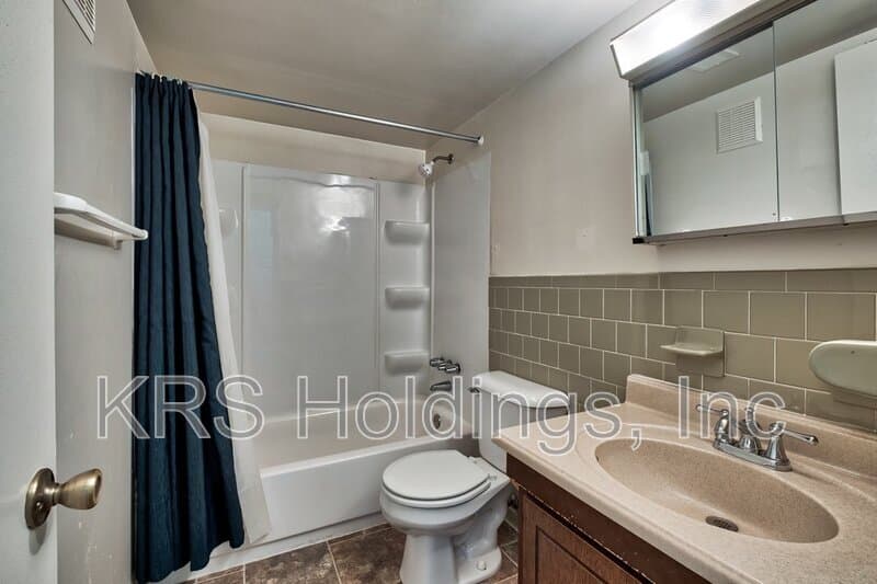 Gloucester Point Condo: 7732 Colonial Point Lane
