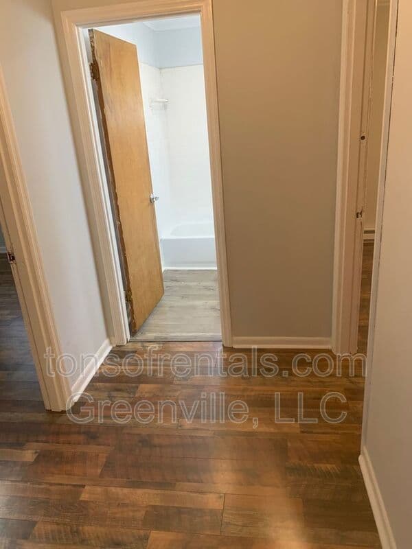 Spartanburg Condo: 3842 South Pine Street