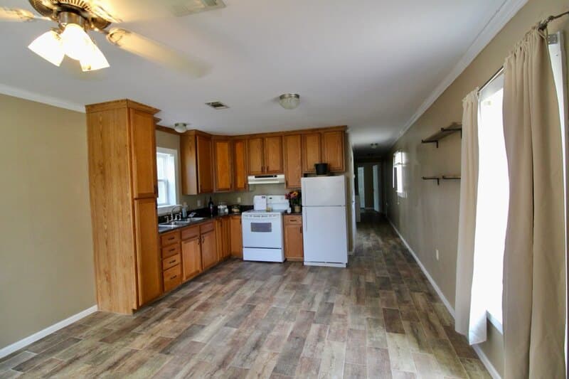 Freeport House: 147 Caswell Branch Road