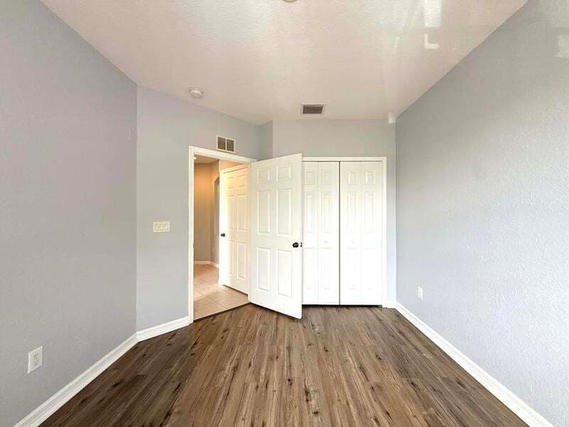 Ruskin Condo: 431 Newmont Circle - 202