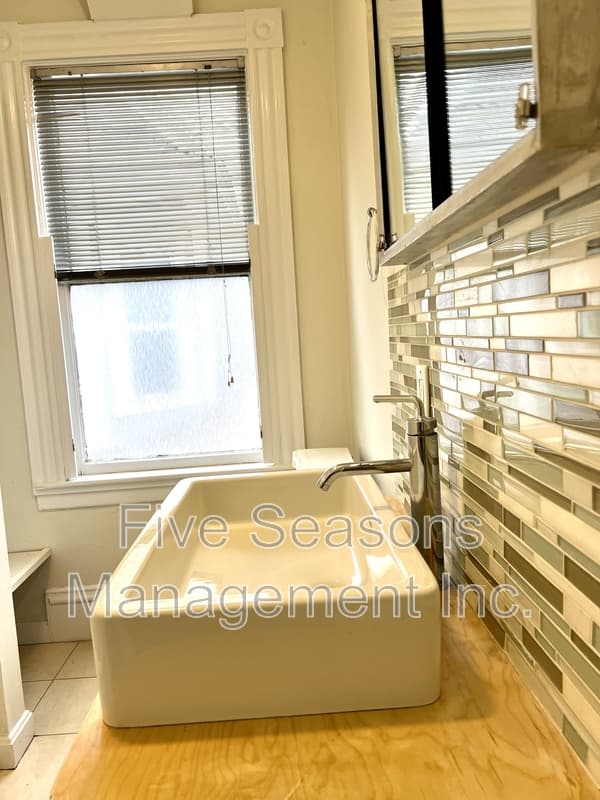 Burlington Condo: 55 Greene Street - 3