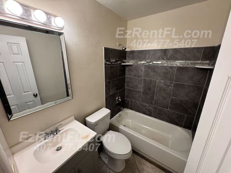 Orlando House: 6132 Oakcrest Circle