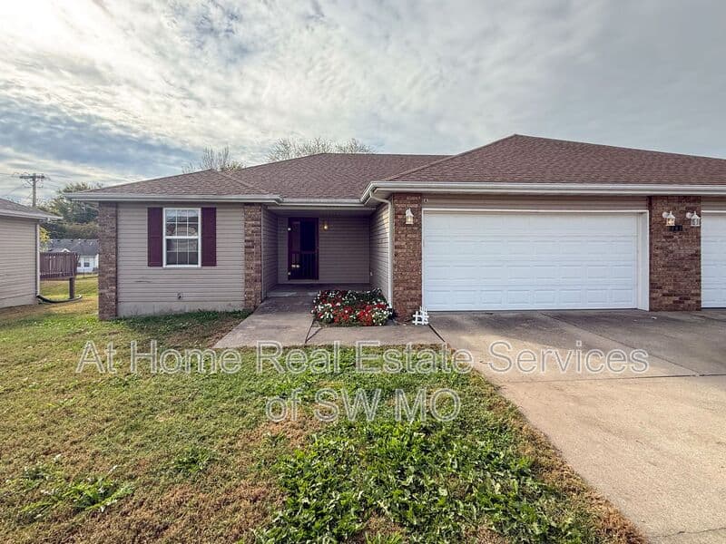 Willard Condo: 302A Excalibur Ct