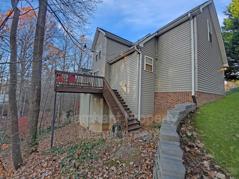 Greenville House: 11 Tupelo Court
