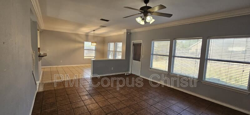 Corpus Christi House: 6014 Lipes Boulevard